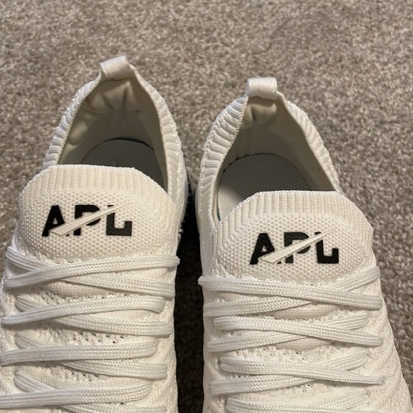 APL TechLoom Wave Core Collection white/black/marble size 7.5 - Picture 2 of 9